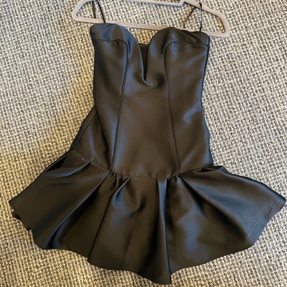 Lumo Deep Sweetheart Drop Waist Dress - Picture 6 of 8